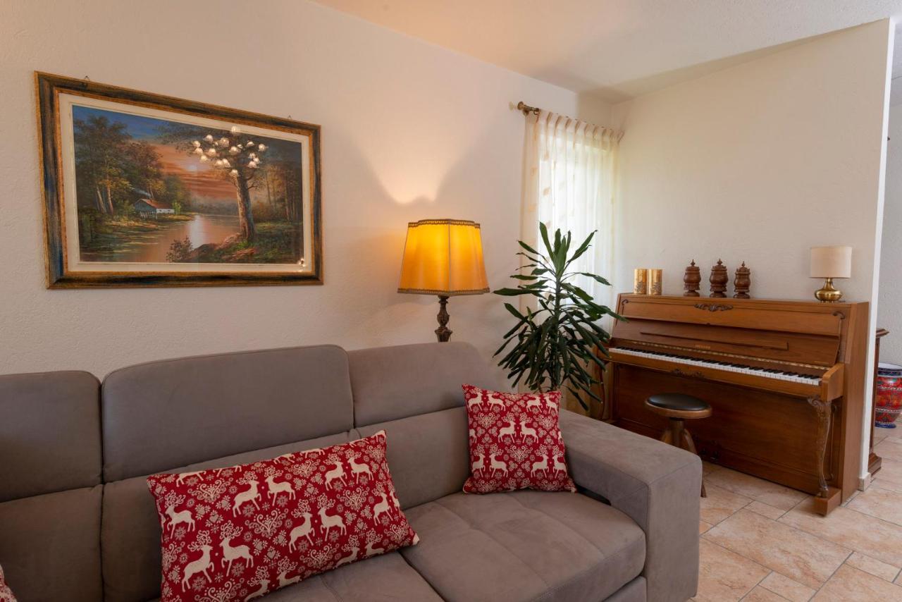 Villa Mara - Aosta - 200 Mq - Wifi - Jacuzzi - Parcheggio - Giardino Exteriér fotografie