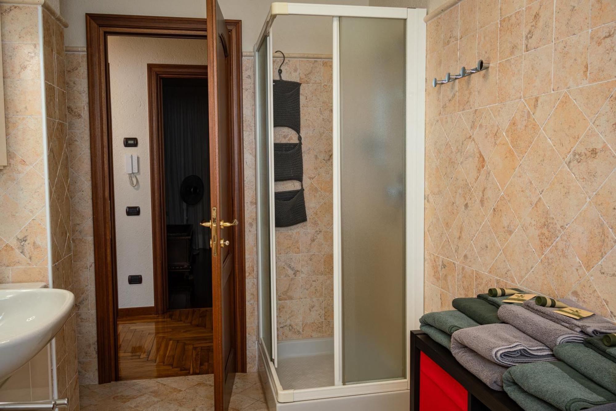 Villa Mara - Aosta - 200 Mq - Wifi - Jacuzzi - Parcheggio - Giardino Exteriér fotografie